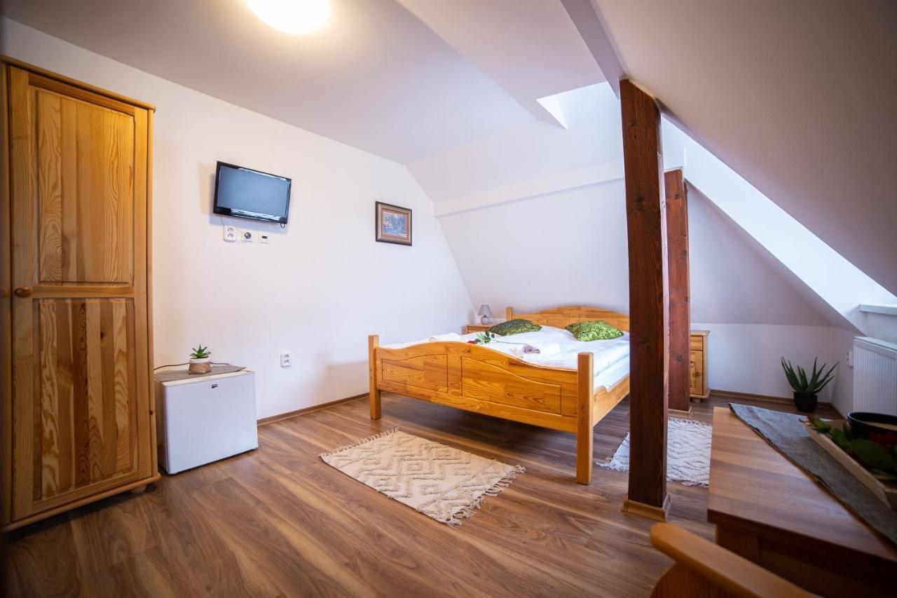 Penzion Palatin Rajecké Teplice Esterno foto