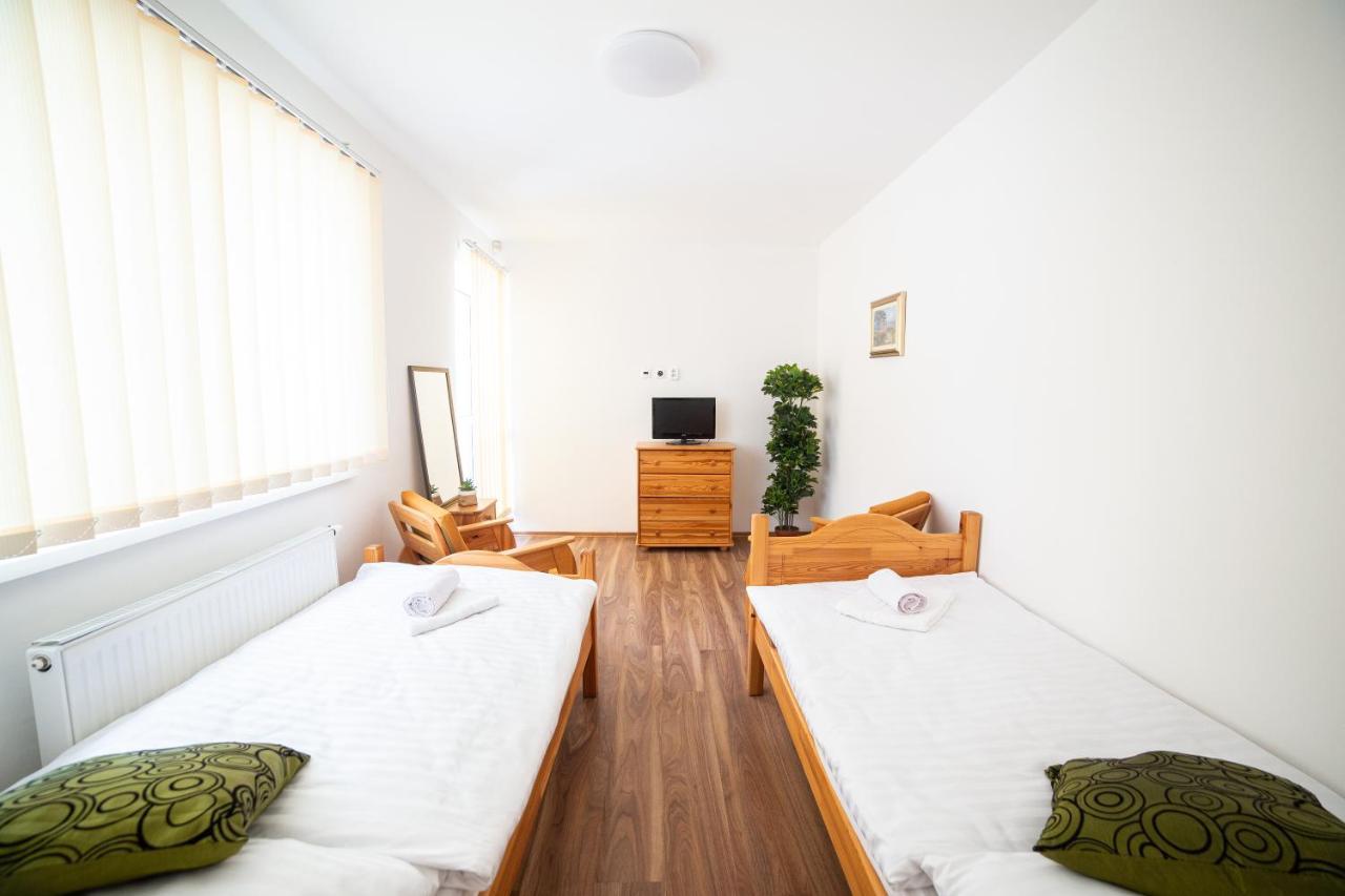 Penzion Palatin Rajecké Teplice Esterno foto