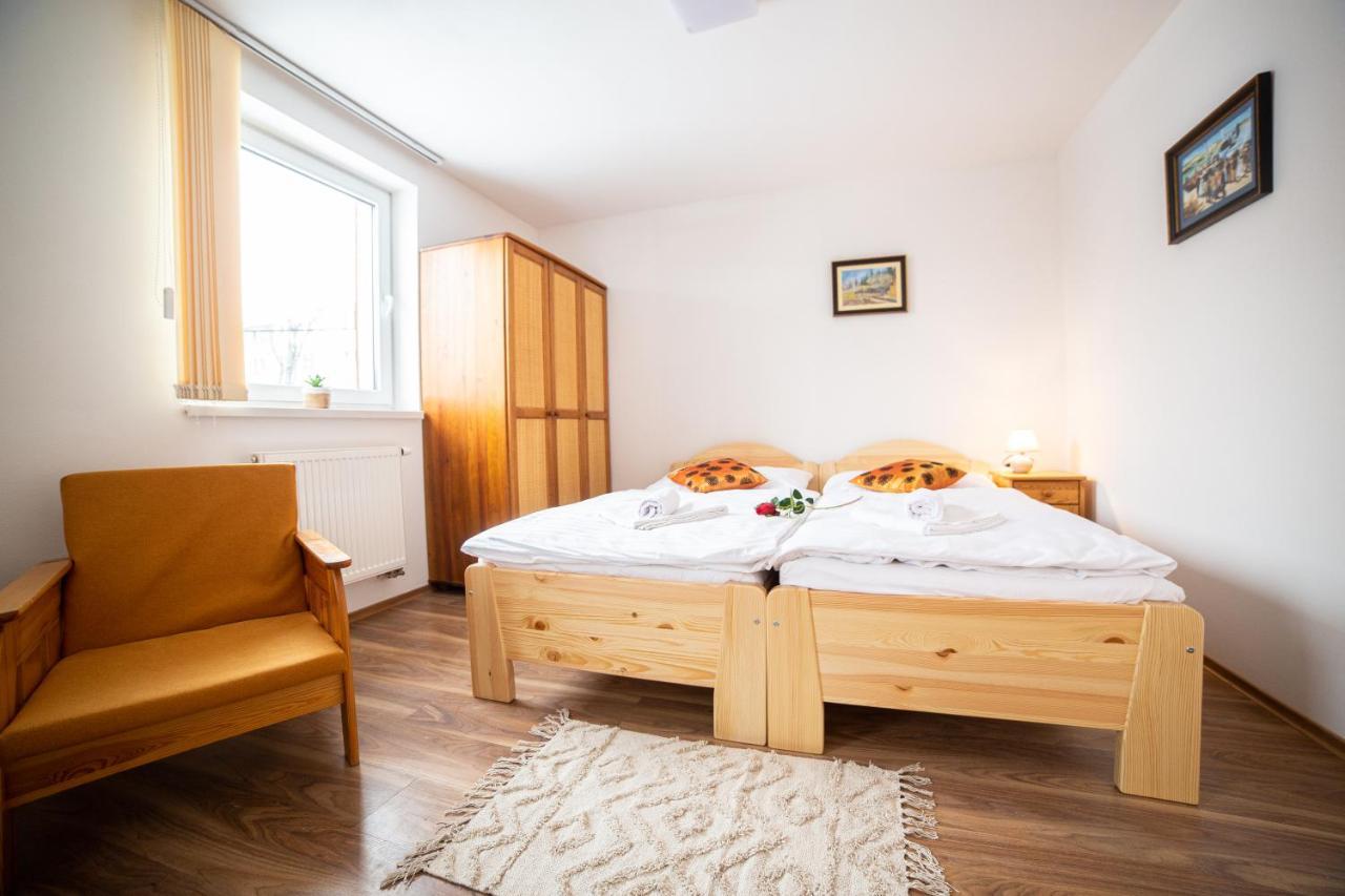 Penzion Palatin Rajecké Teplice Esterno foto